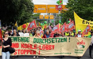 Energiewende nicht kentern lassen!-Demo am 10. Mai 2014 Energiewende nicht kentern lassen!-Demo am 10. Mai 2014